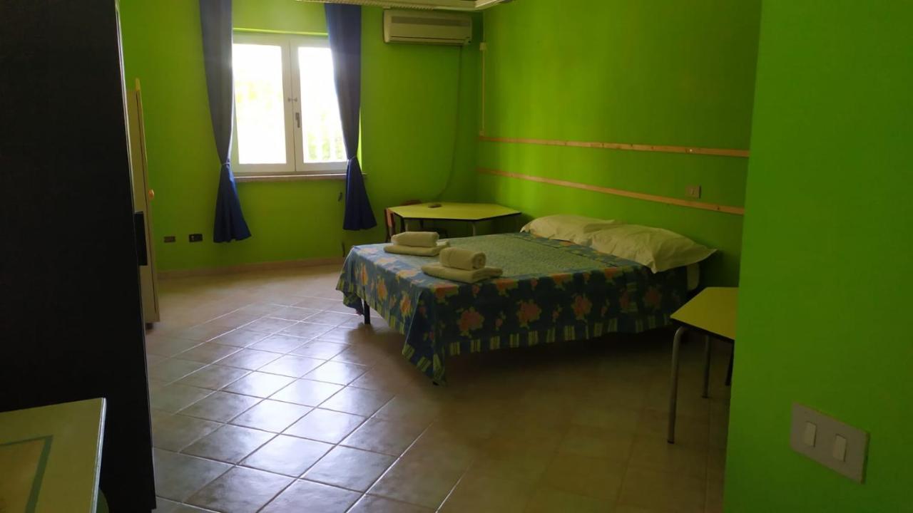 Villa La Piccola Scuola à Olbia Extérieur photo
